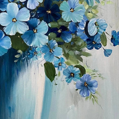 Blue Floral Still Life Painting – Blue Serenity